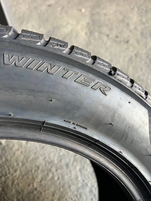 Шини 235/55 r17 103V Pirelli Sottozero3 2021р (102)