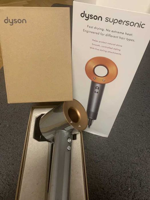 Suszarka do włosów Dyson_Supersonic HD08
