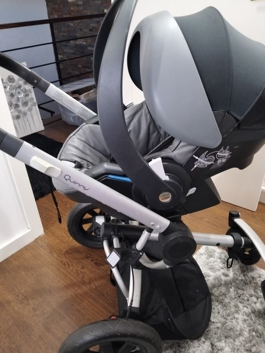 Conjunto de carrinho e ovo