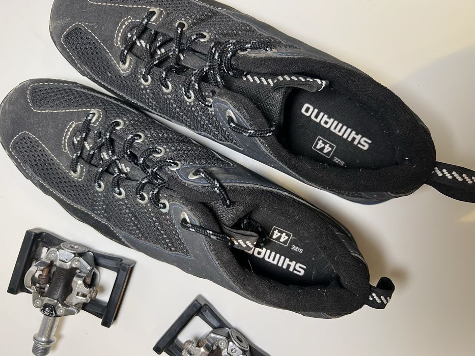 Sapatilhas 44 e Pedais Shimano
