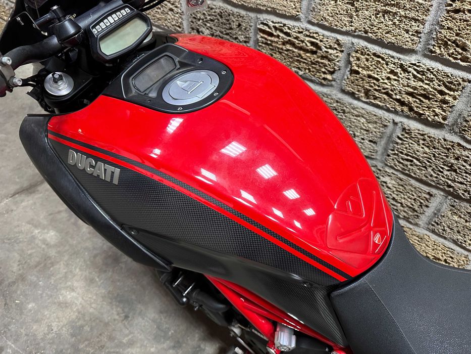 Ducati Diavel Carbon
