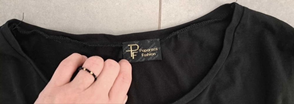 Czarna bluzka Paparazzi