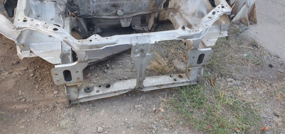 Морда передня частина ланос сенс лонжерони