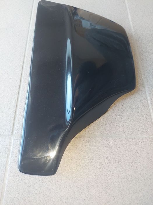 Nowa odlona boczna, boczek prawy rama wsk125 175 garbuska czarny