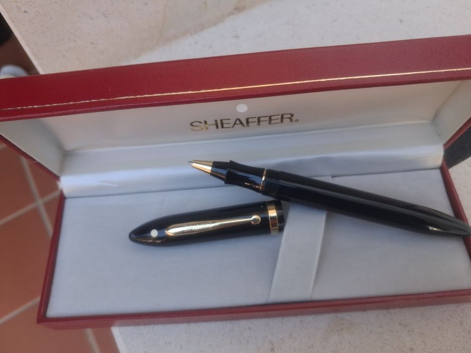 Caneta Rollerball Sheaffer Balance preta e ouro