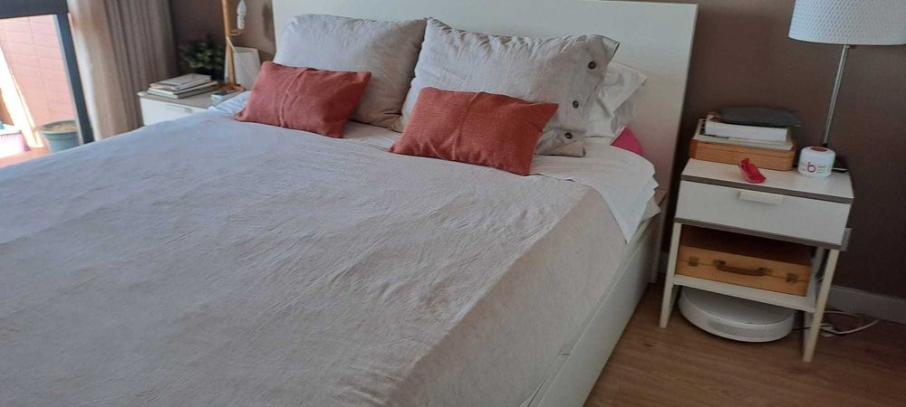 Cama de casal Malm