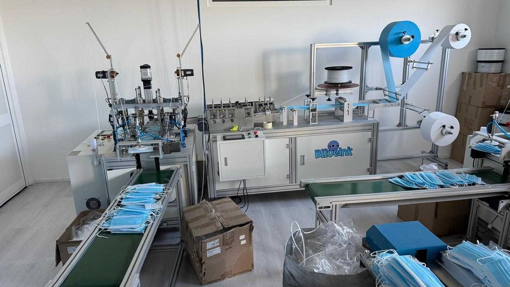Máscaras cirúrgicas 2 linhas produção completas 3 Máquinas + Material