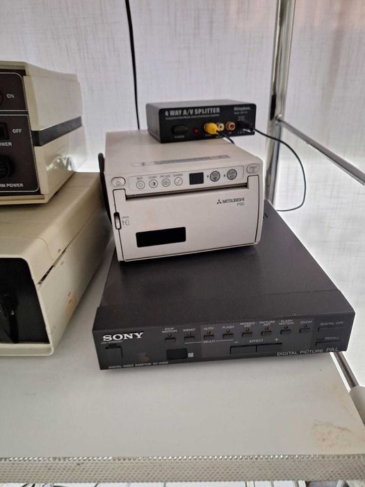 FLUOROSCOPIO Para Venda
Com monitor e móvel incluídos