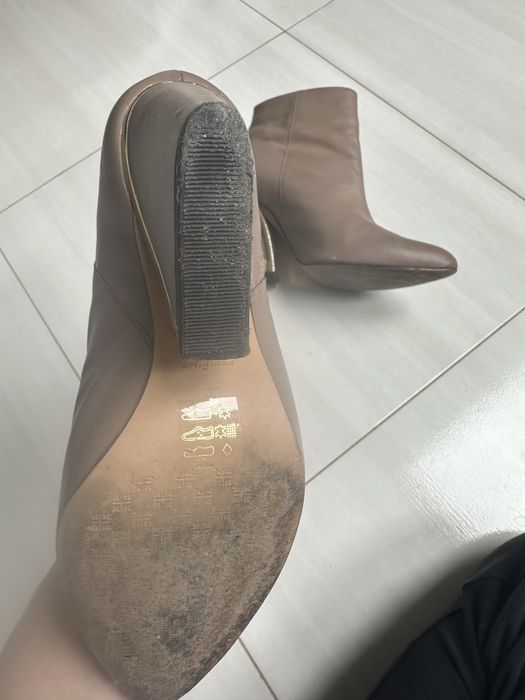 Buty kazar.              38