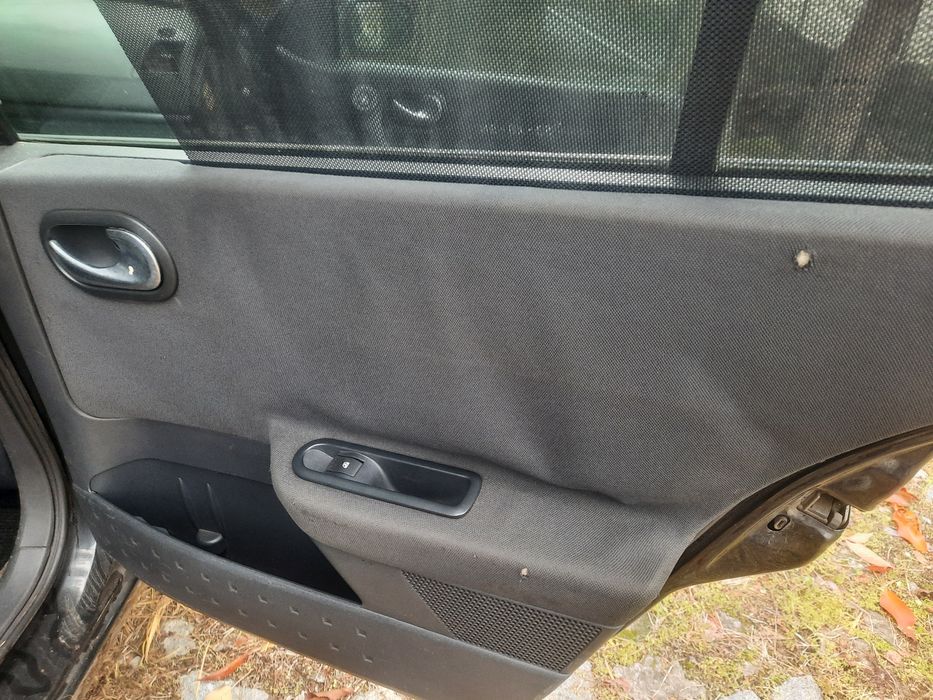 Vendo Megane para desocupar