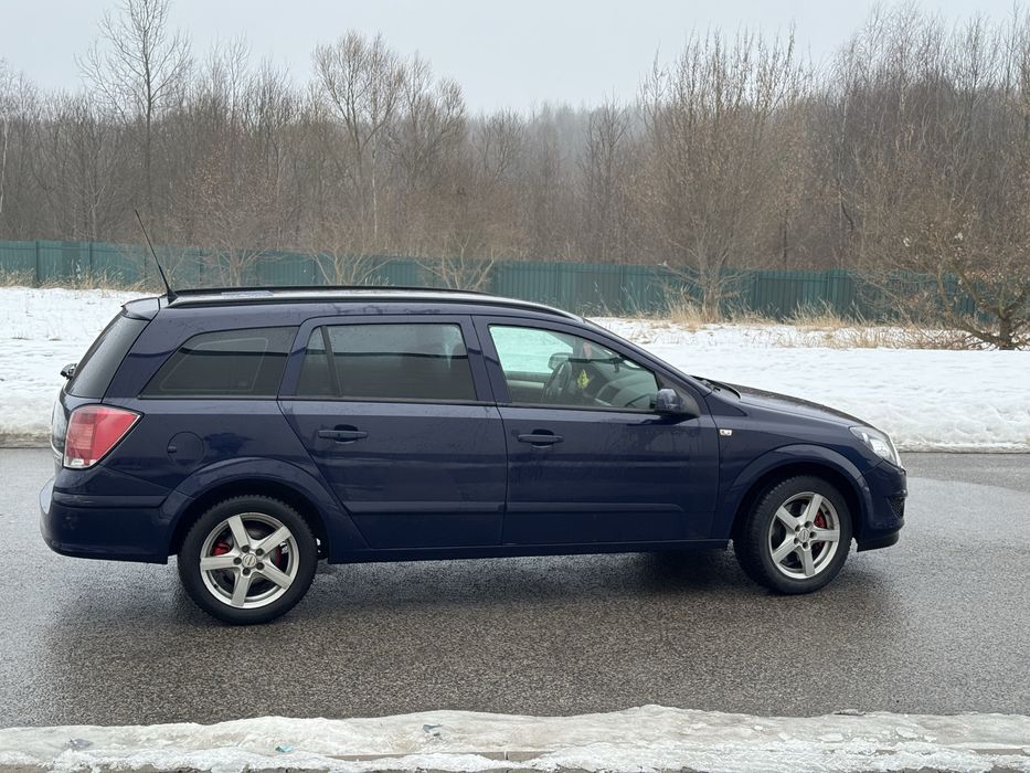 Opel Astra H 2008r 1.9 cdti 150km