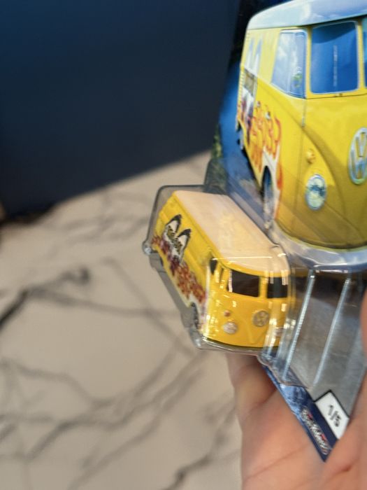 Hot Wheels Premium Cargo Carriers Volkswagen T1 Panel Bus MOON unikat