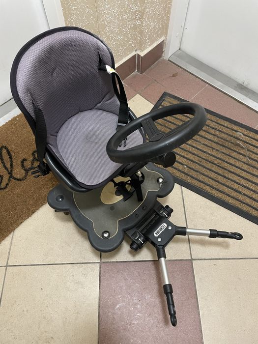 Dostawka do wozka z kierownica