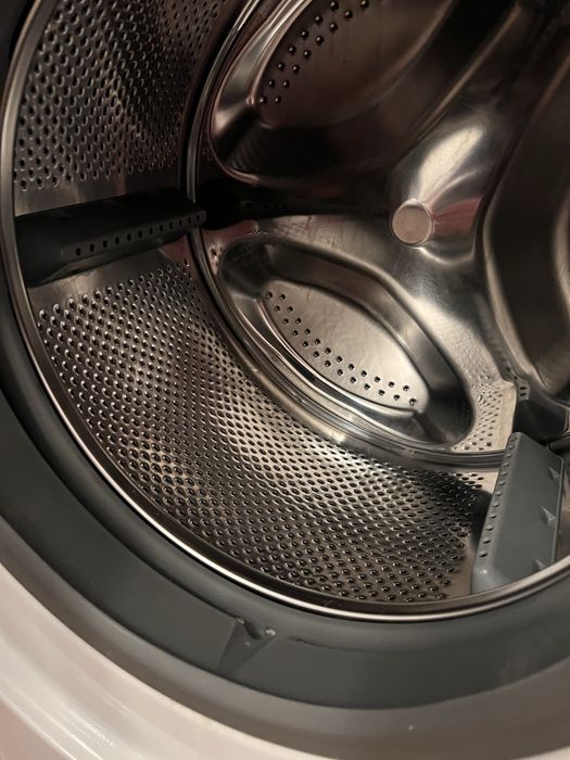 Pralka Whirlpool  silnik indukcyjny