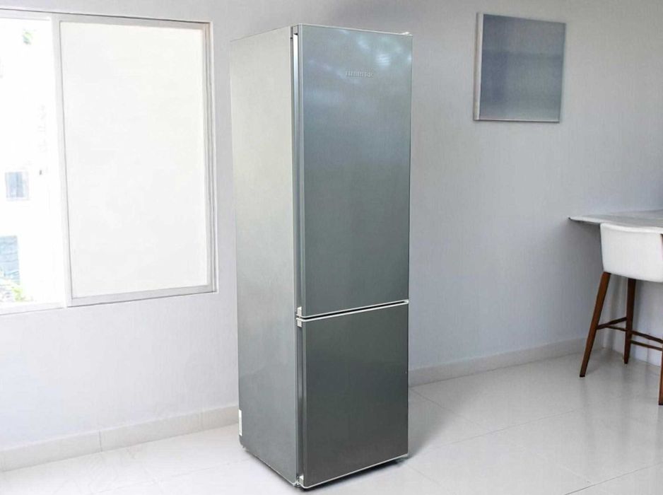 Холодильник LIEBHERR CNel 4813 2м.