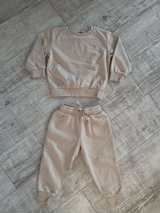 Костюм Next на 2-3 роки