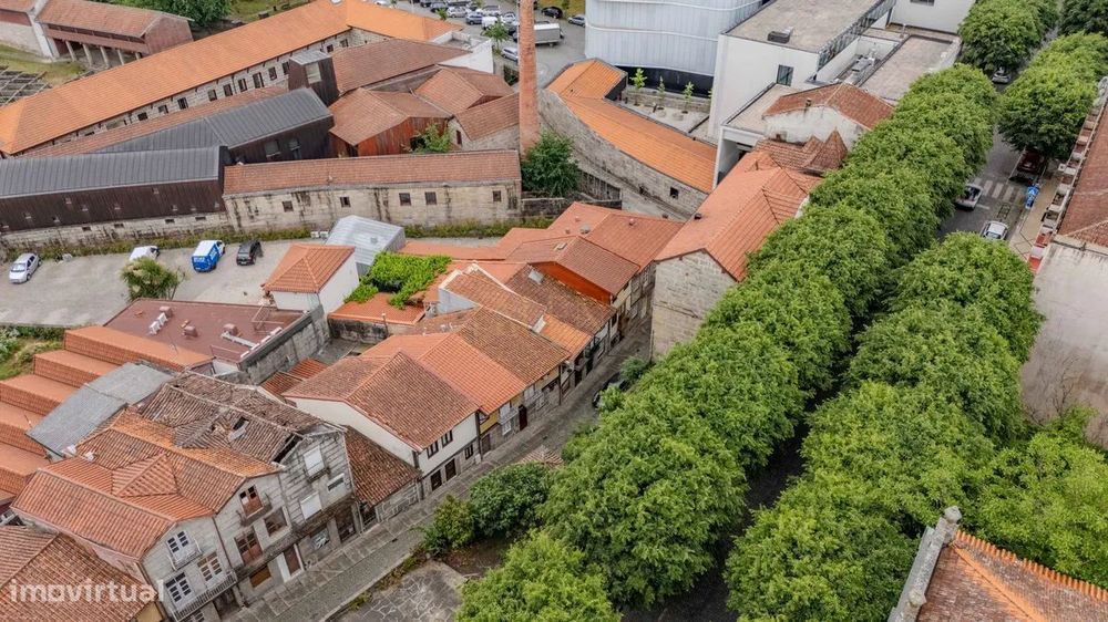 Moradia T4 no Centro Histórico de Guimarães