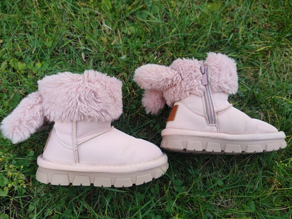 Сапожки та кросівки зима