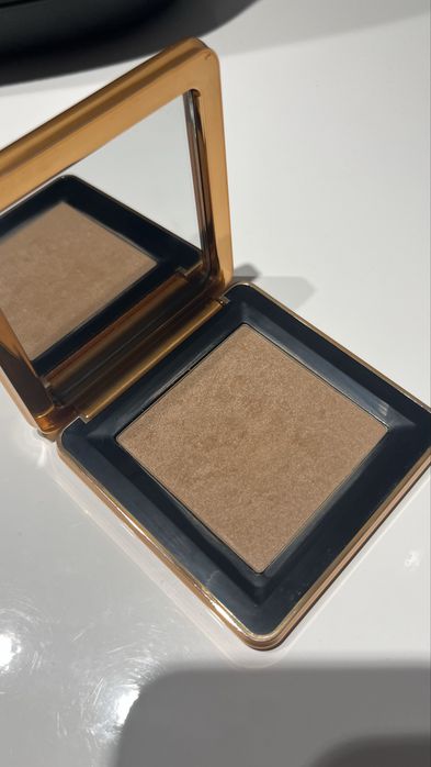 Бронзер/скульптор haus labs power sculpt velvet bronzer