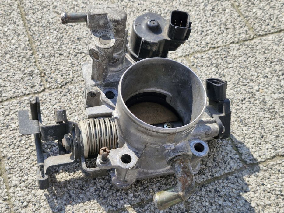 Przepustnica suzuki xl7