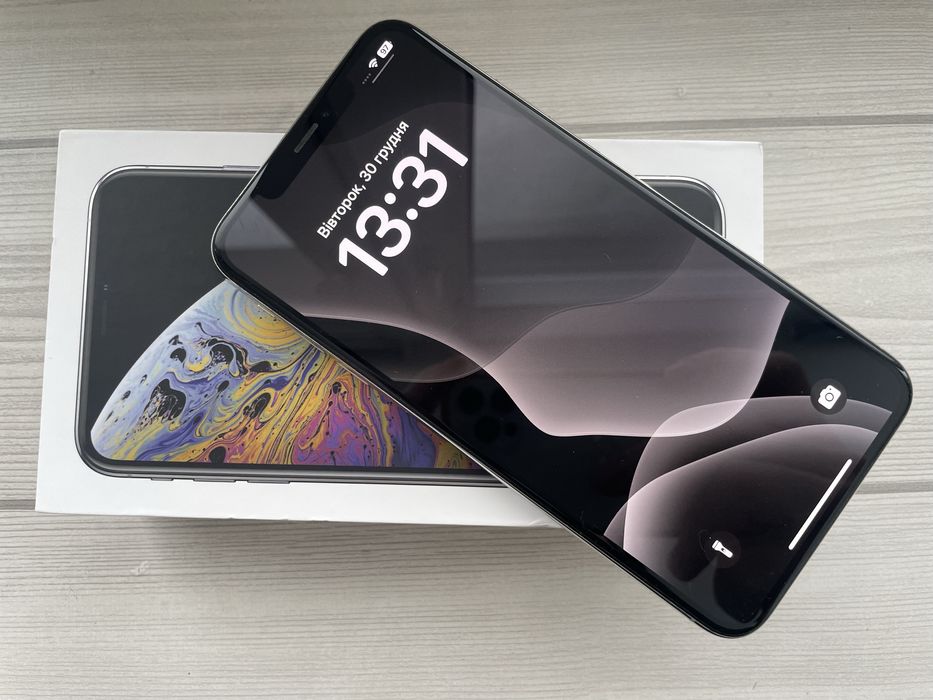 Продам Iphone XS Max 256