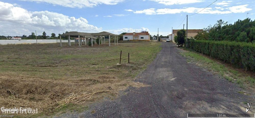 Moradia térrea T2 com terreno, para remodelar, Águas de Moura, Palmela