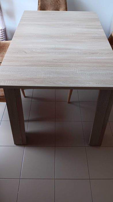 Extendable Dining Table64752410541826120