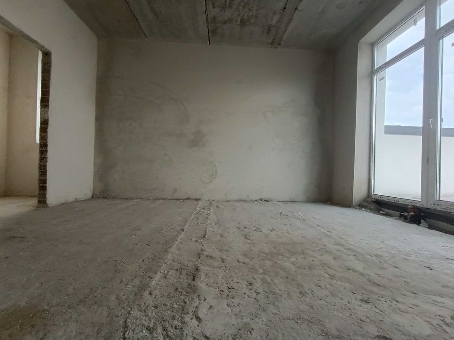 ПРОДАМ дім  загороджений дуплекс з гаржем та терасою 160 м² , 3сот ГАЗ  підключенні всі міські комунікації
