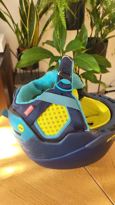 Kask narciarski dla dziecka  53-56cm