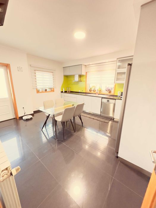 Moradia T3+1 Fornos – pronta a habitar