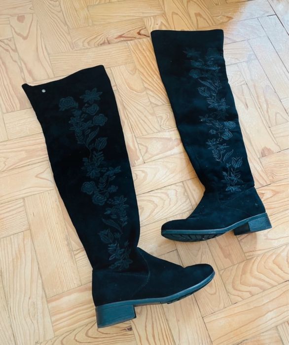 Botas acima do joelho pretas 36