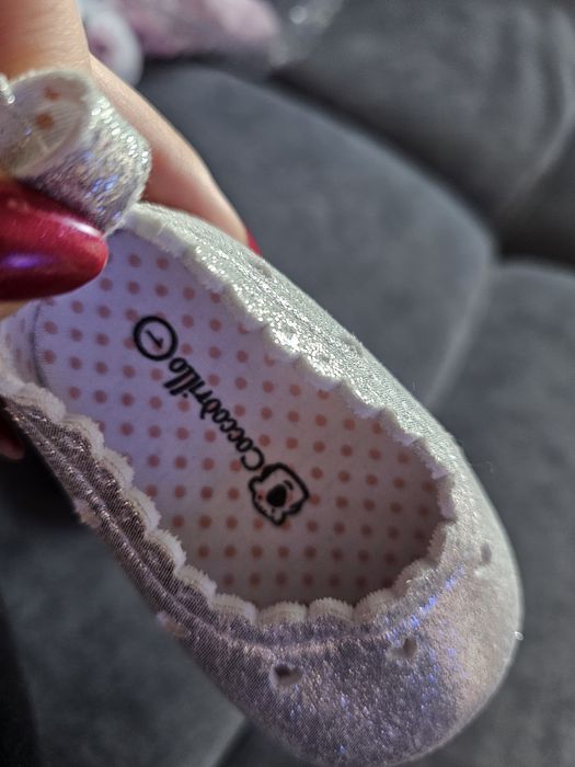 Srebrne buciki niechodki nowe
