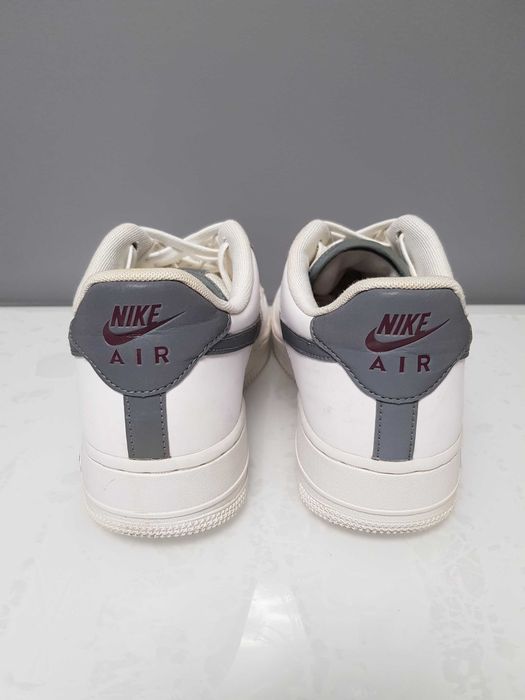 Nike Air Force 1 '07 LV8 White чоловічі кросівки р. 42,5