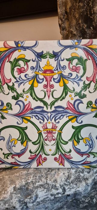 Ozdobny kafel płytka ceramiczna z orientalnym wzorem, prawdopodobnie.