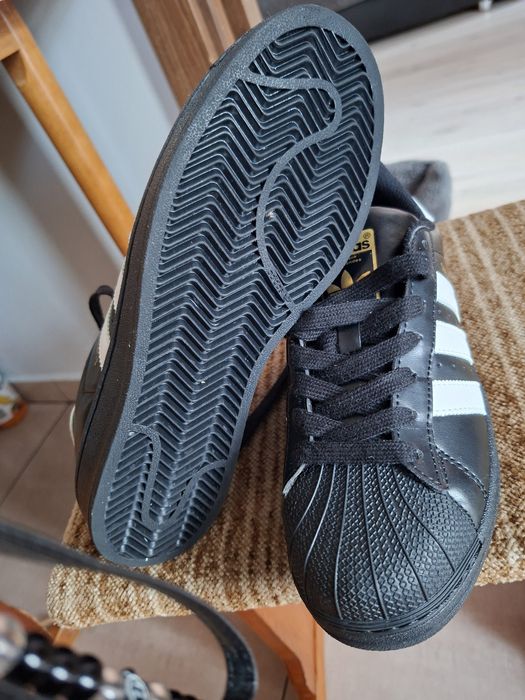 Adidas superstar