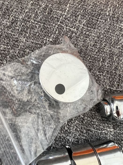 Dobradiças sistema lento para tampa sanitaria