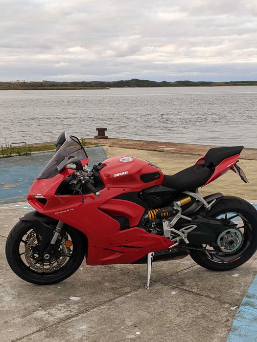 Ducati Panigale V2