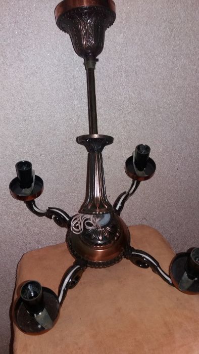 Люстра, . новая четырехрожковая без плафонов