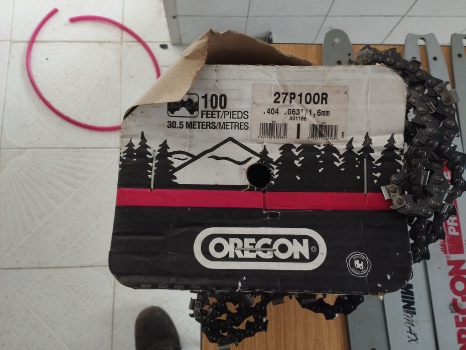 Folhas para motosserra e uma bobine de corrente