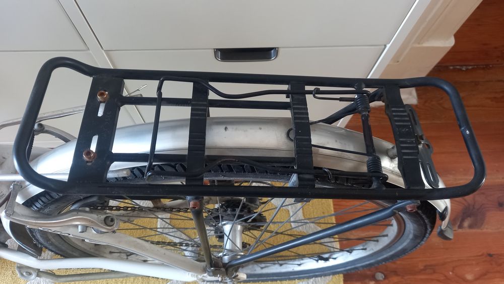 Bicicleta leve e em ótima condição QÜER