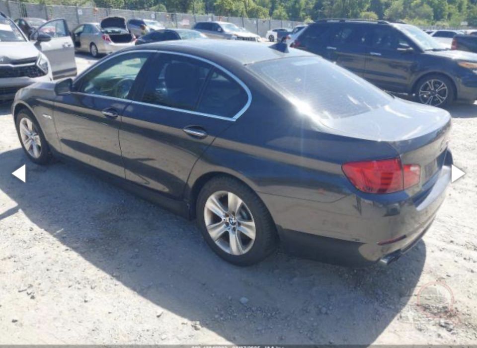BMW 528 в кузові f10 ЦІЛА НЕ БИТА