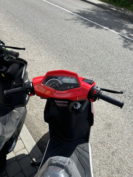 Скутер FORTE Canoe 150