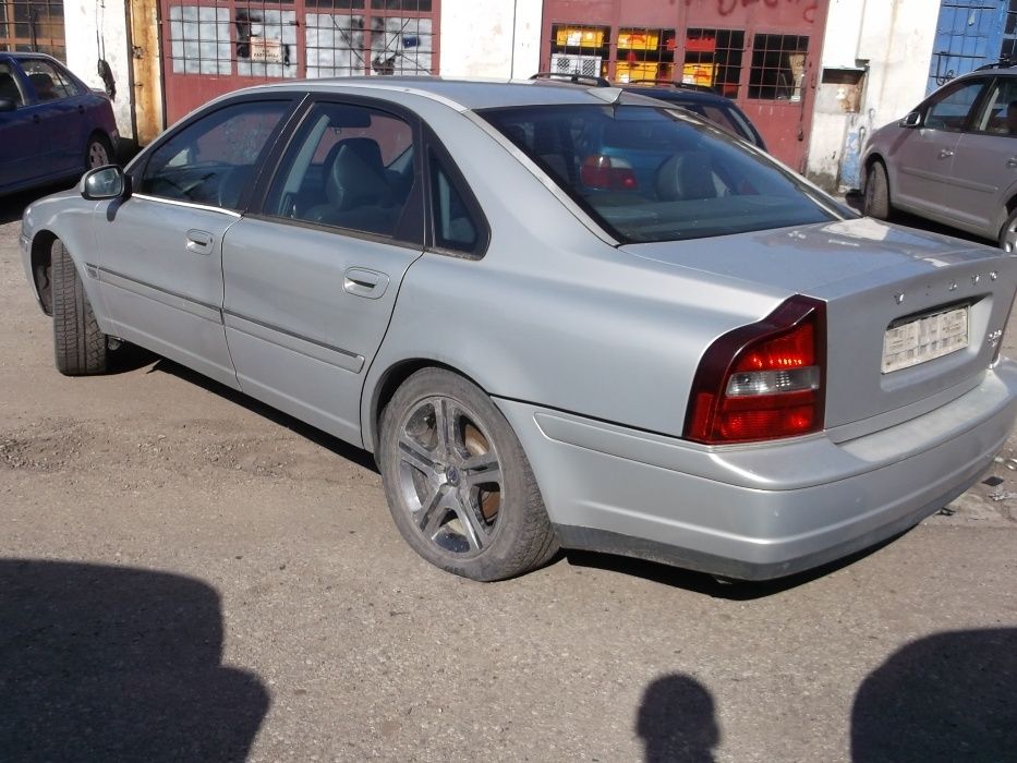 volvo S80 2.0T 99r drzwi 443-46 lewe prawe przód