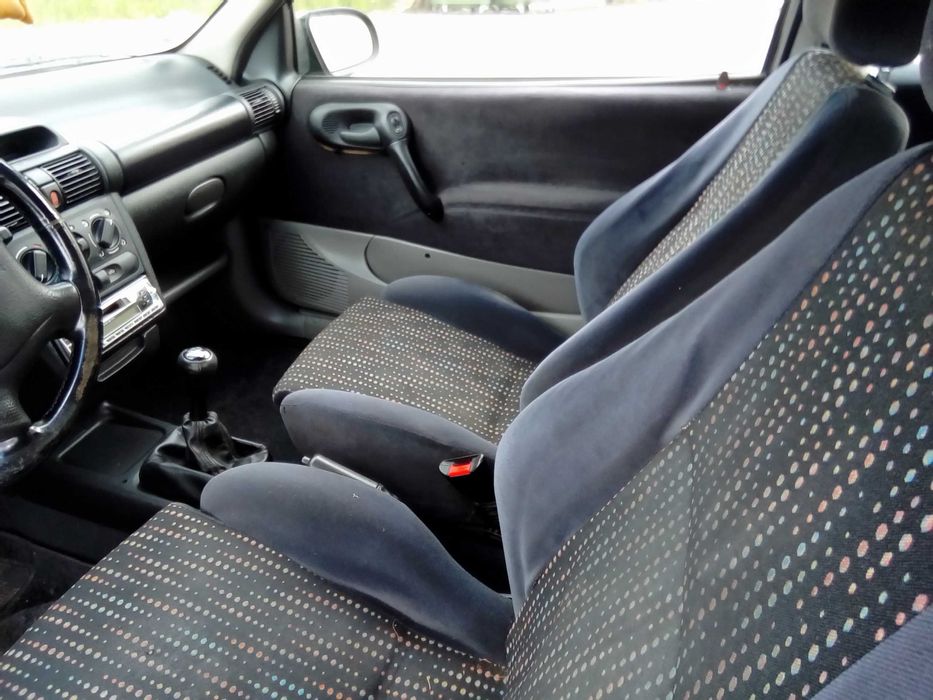 opel corsa 1.6 gasolina