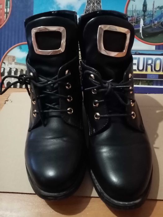 Czarne buty, rozmiar 38