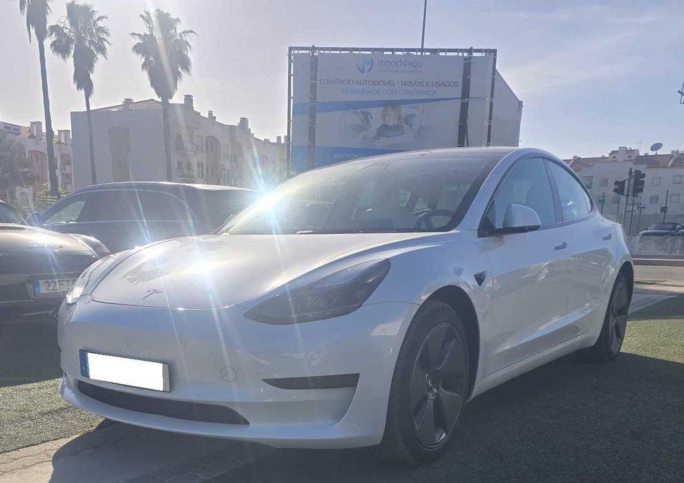 Tesla Model 3 Tração Traseira