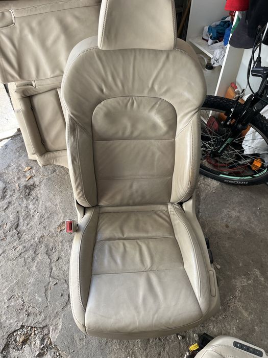 Fotele Skoda Superb 2