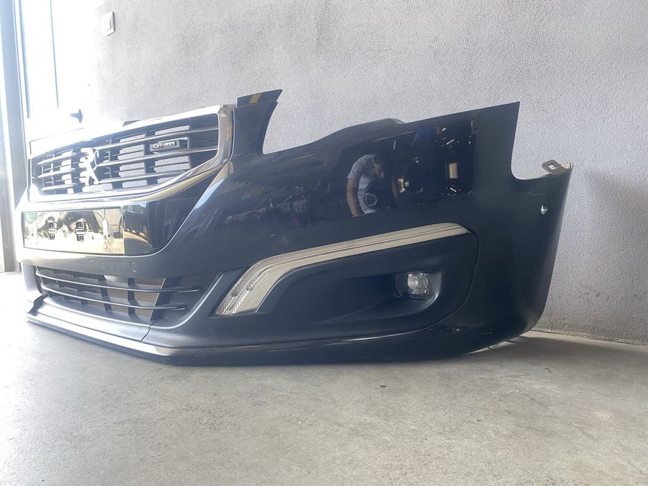 Material pára-choque da frente Peugeot 508 GT Line 2018