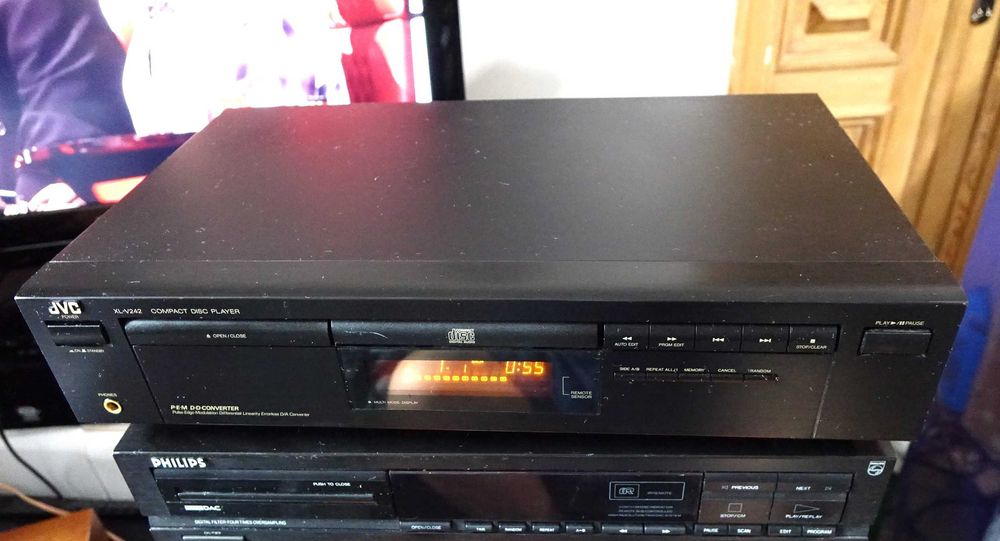 Odtwarzacz CD JVC XL V 242BK