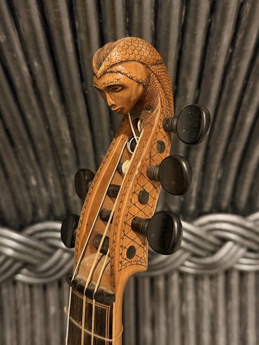 Viola da gamba para restauro